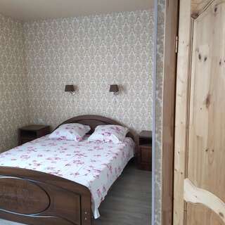 Гостевой дом Гостевой дом  Пицунда Люкс с 2 спальнями-1